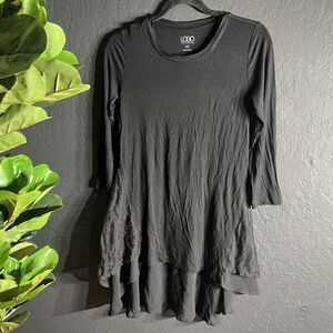 LOGO by Lori Goldstein Top‎ XS Black 3/4 Sleeve Tunic Asymmetrical Hem Pockets